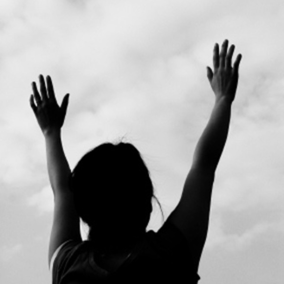 Previously LOved Boutique - Picture 4 of 5